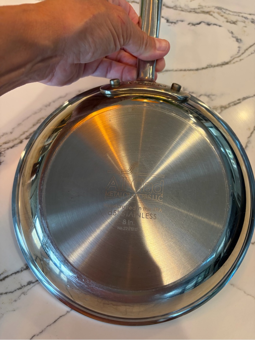 All Clad 8” Non Stick Sauté Pan in great Condition. - Picture 6 of 9